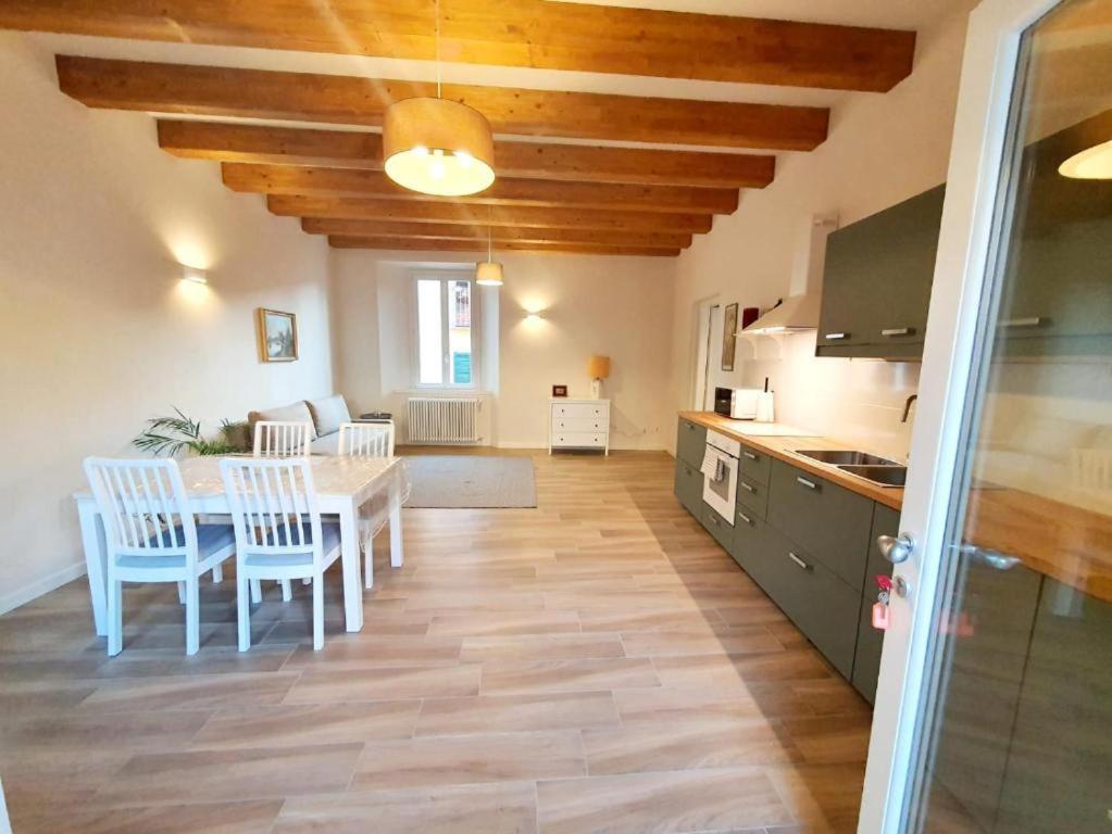 Residenza La Ruga Matilde & Eleonora Apartments Lake 베르바니아 외부 사진